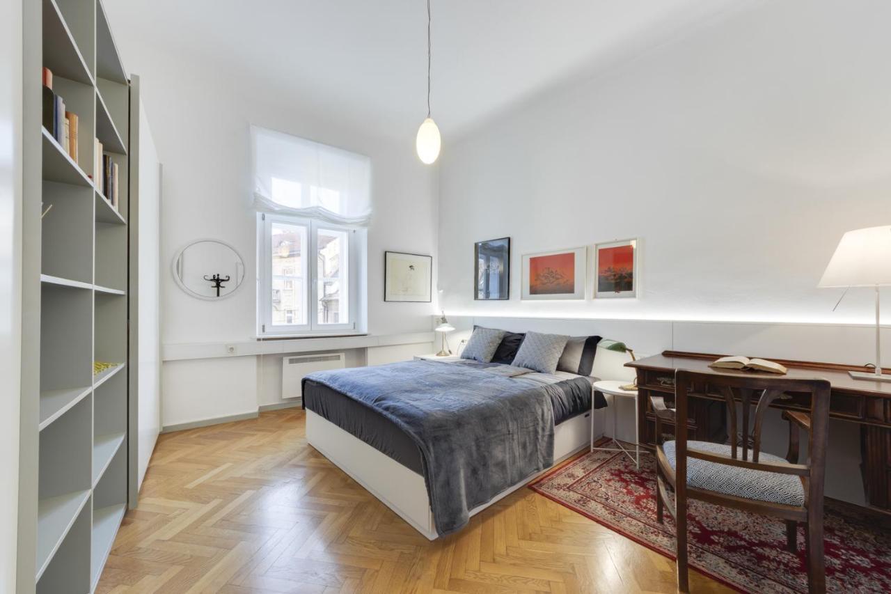 City Center Apartment With Parking Ljubljana Exterior photo