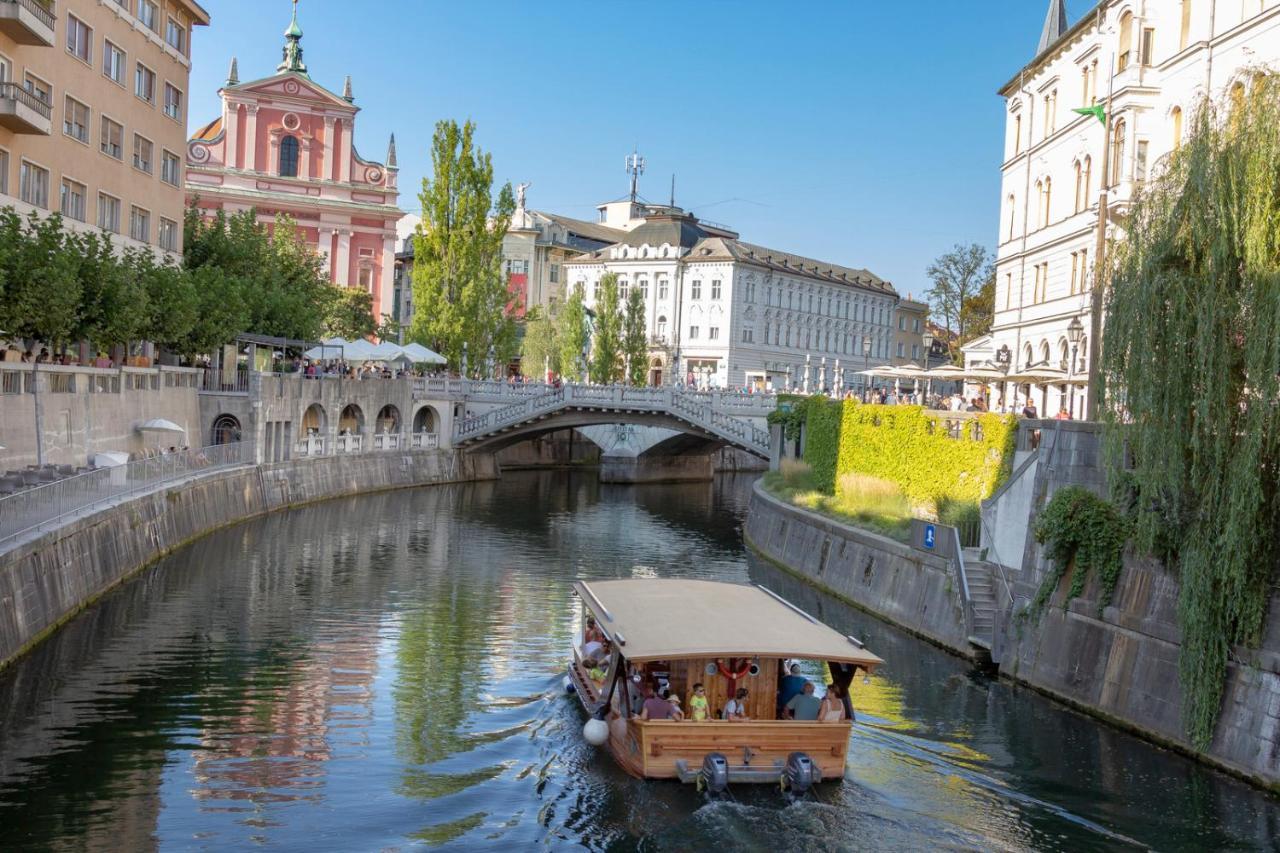 City Center Apartment With Parking Ljubljana Exterior photo